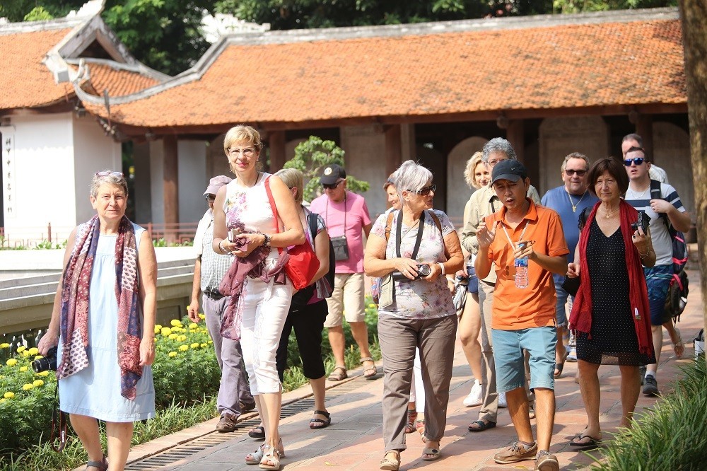 vietnam welcomes 37 million foreign tourists in four months exceeding 2022