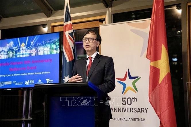 Vietnamese Ambassador to Australia Nguyen Tat Thanh speaks at the event. Photo: VNA
