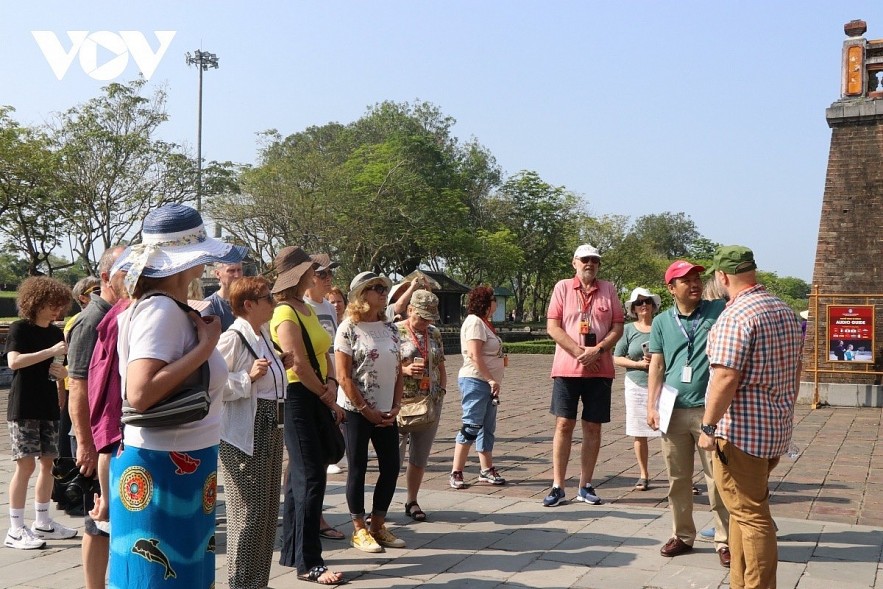 Foreign tourists visit heritage sites in the central province of Thua Thien-Hue 