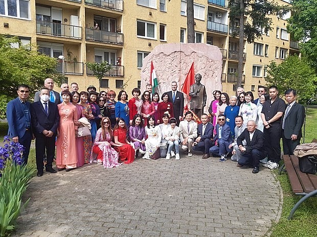 President Ho Chi Minh's Monument in Zalaegerszeg: Symbol of Vietnam - Hungary Friendship