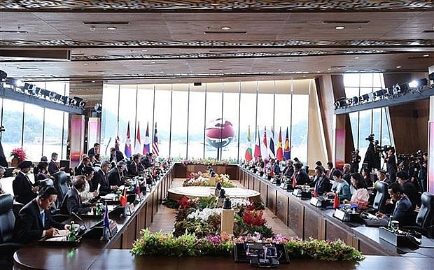 The dialogue between ASEAN leaders and the High-Level Task Force on the ASEAN Community’s Post-2025 Vision in Labuan Bajo, Indonesia, on May 10. (Photo: VNA)