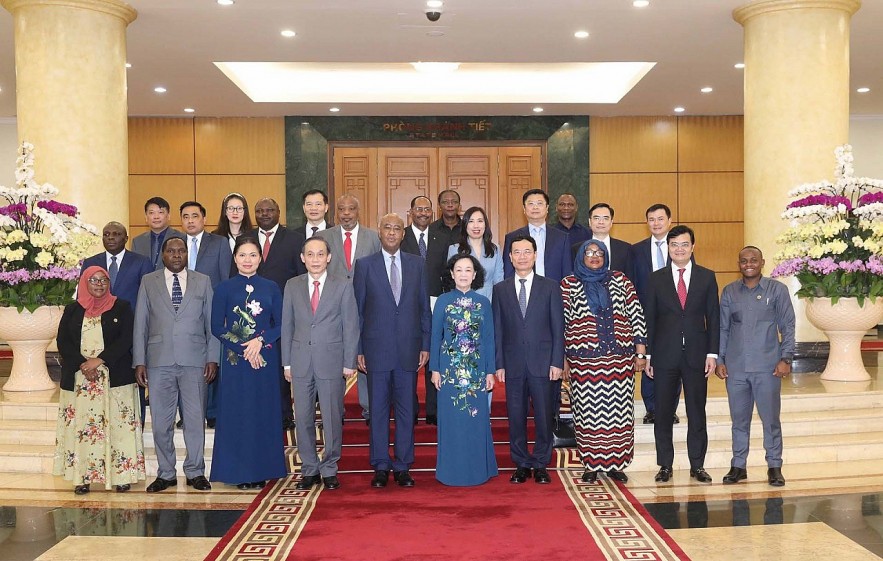 Vietnam and Tanzania Seek to Boost Cooperation
