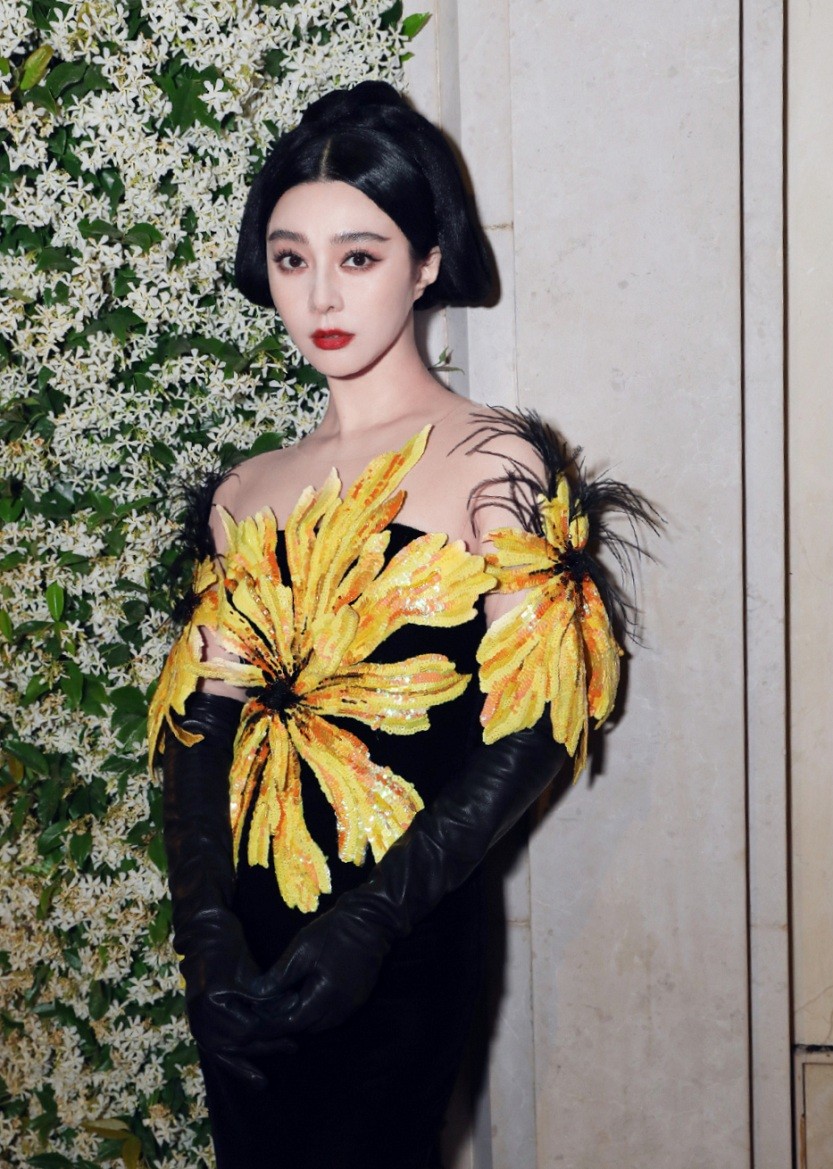 Celebrity Wears Dresses of Vietnamese Designer at Cannes Film Festival 2023