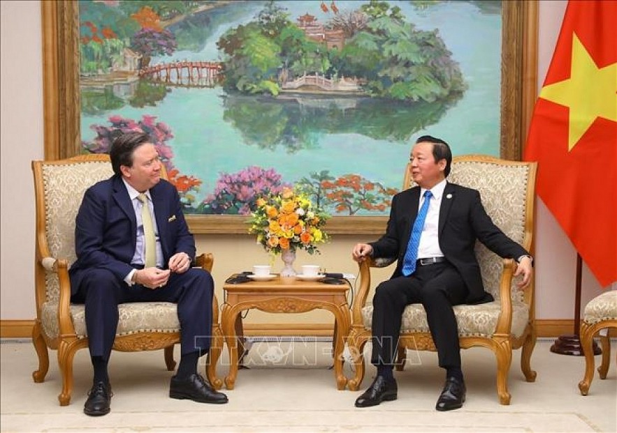 Deputy Prime Minister Tran Hong Ha receives US Ambassador to Vietnam Marc E. Knapper (Photo: VNA)