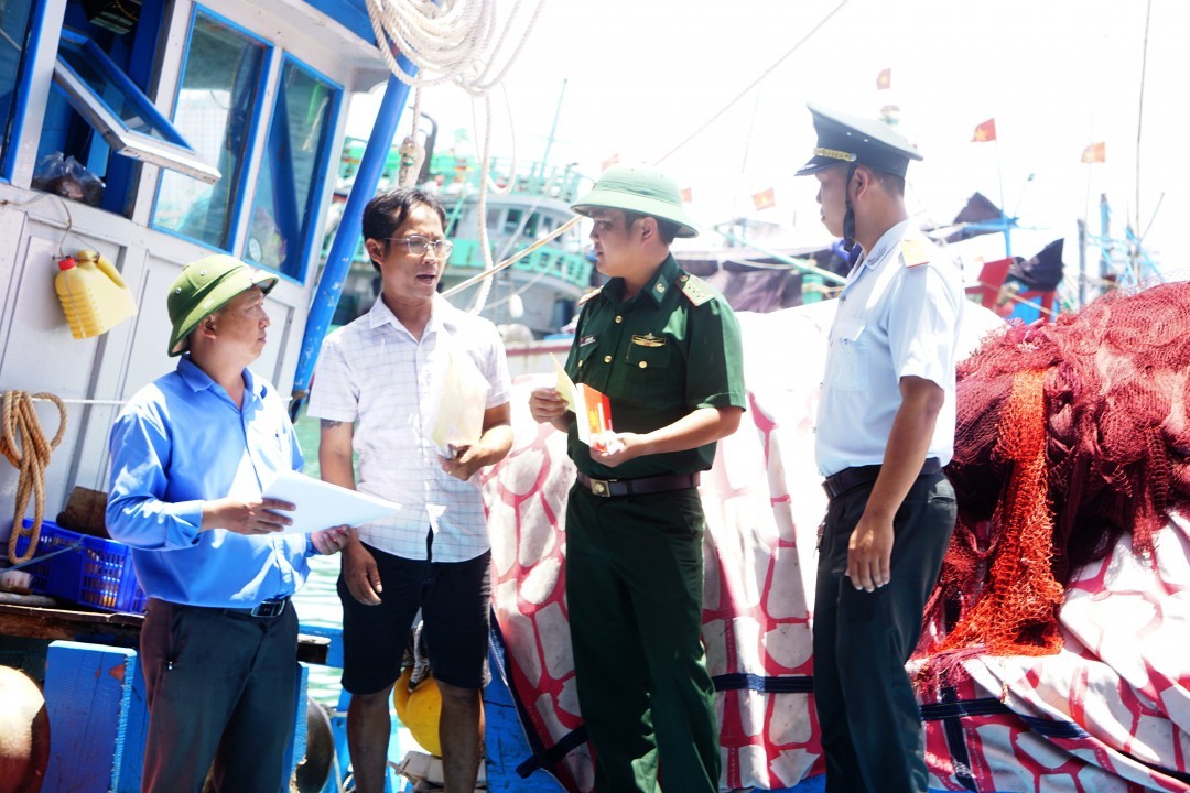 Khanh Hoa's Strict Patrols to Control Illegal Fishing in Key Coastal Areas