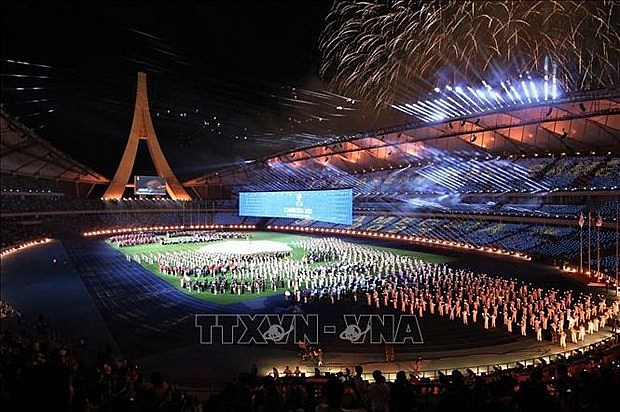A firework display at the Morodok Techo National Stadium on the opening night of the ASEAN Para Games 12. (Photo: VNA)
