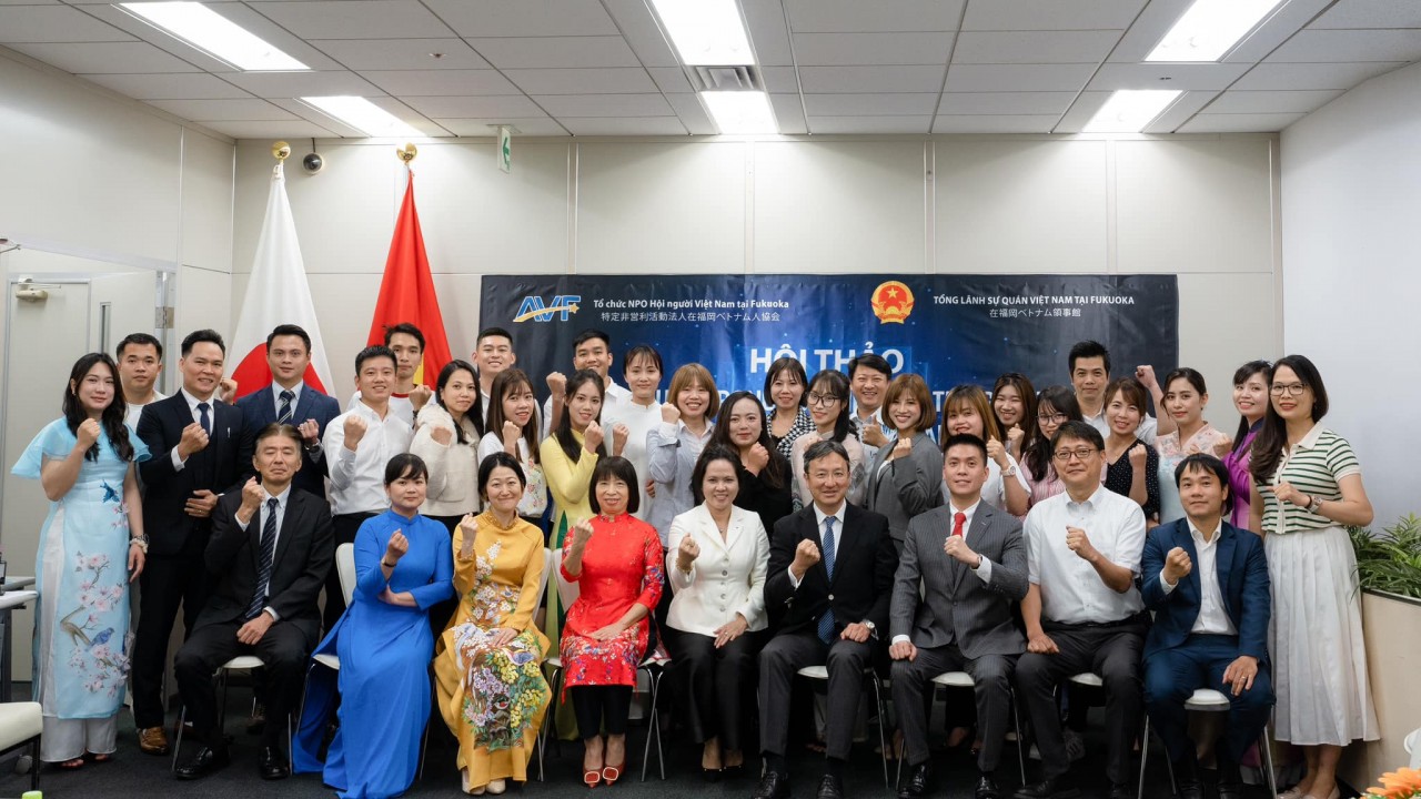 Participants in the workshop in Fukuoka prefecture on June 3. Photo: VNA