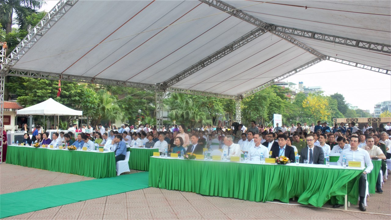 Hanoi Launches Friendship Tree Planting Program