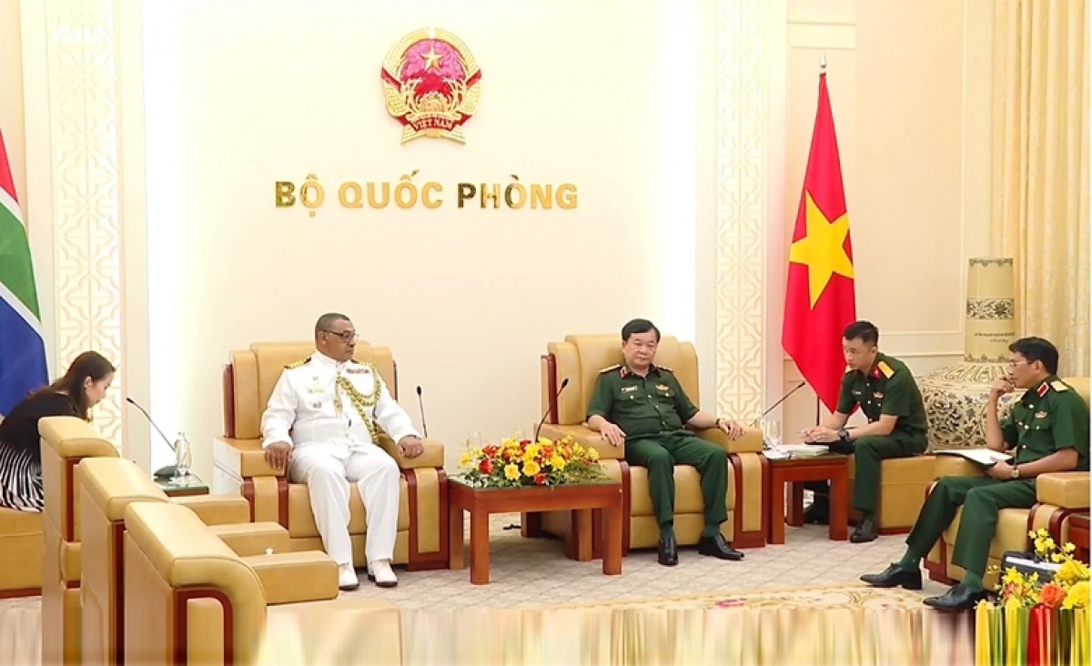 Vietnam, South Africa to Boost Defense Cooperation