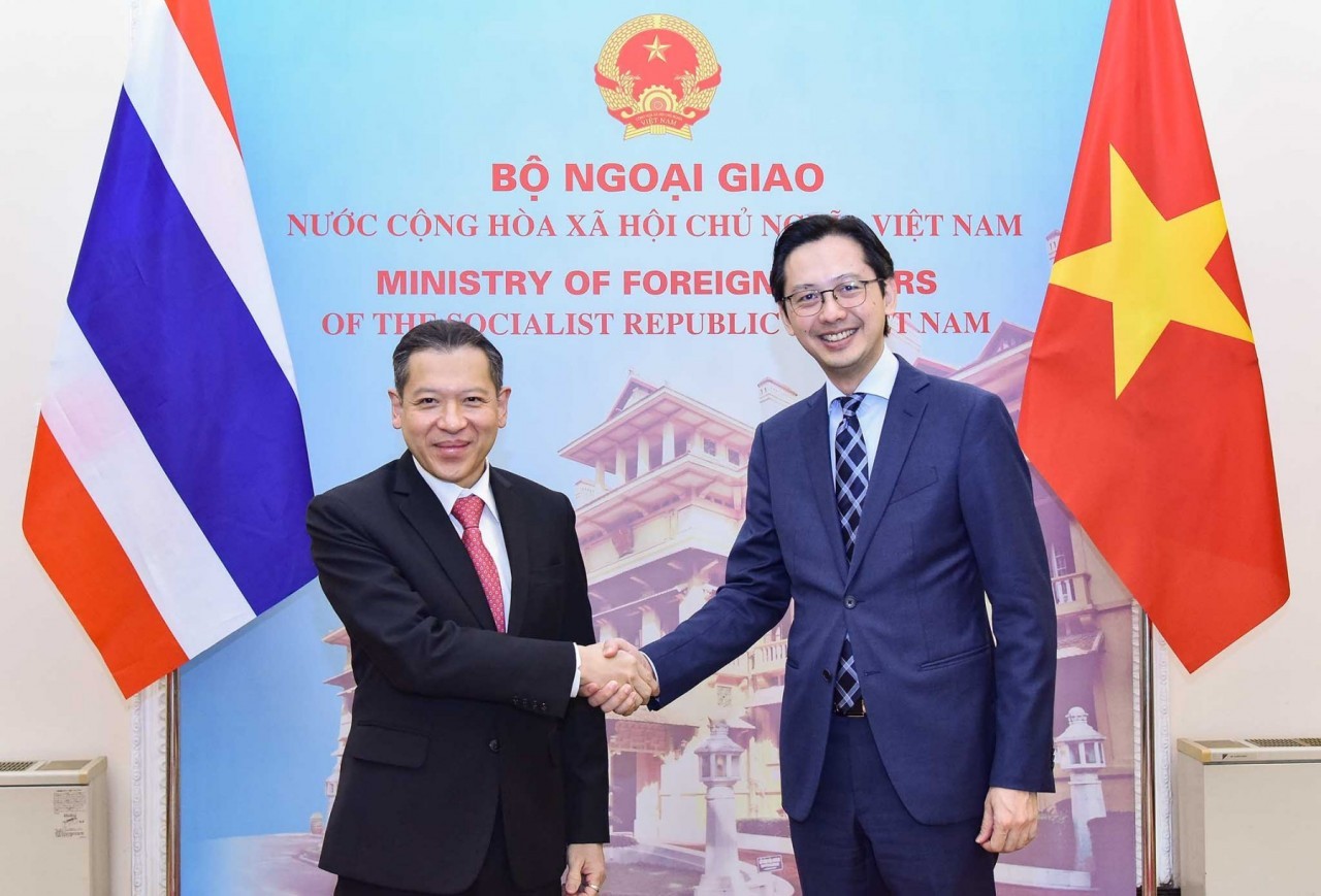 Vietnam, Thailand Promote People-to-People Exchange, Locality-to-Locality Collaboration