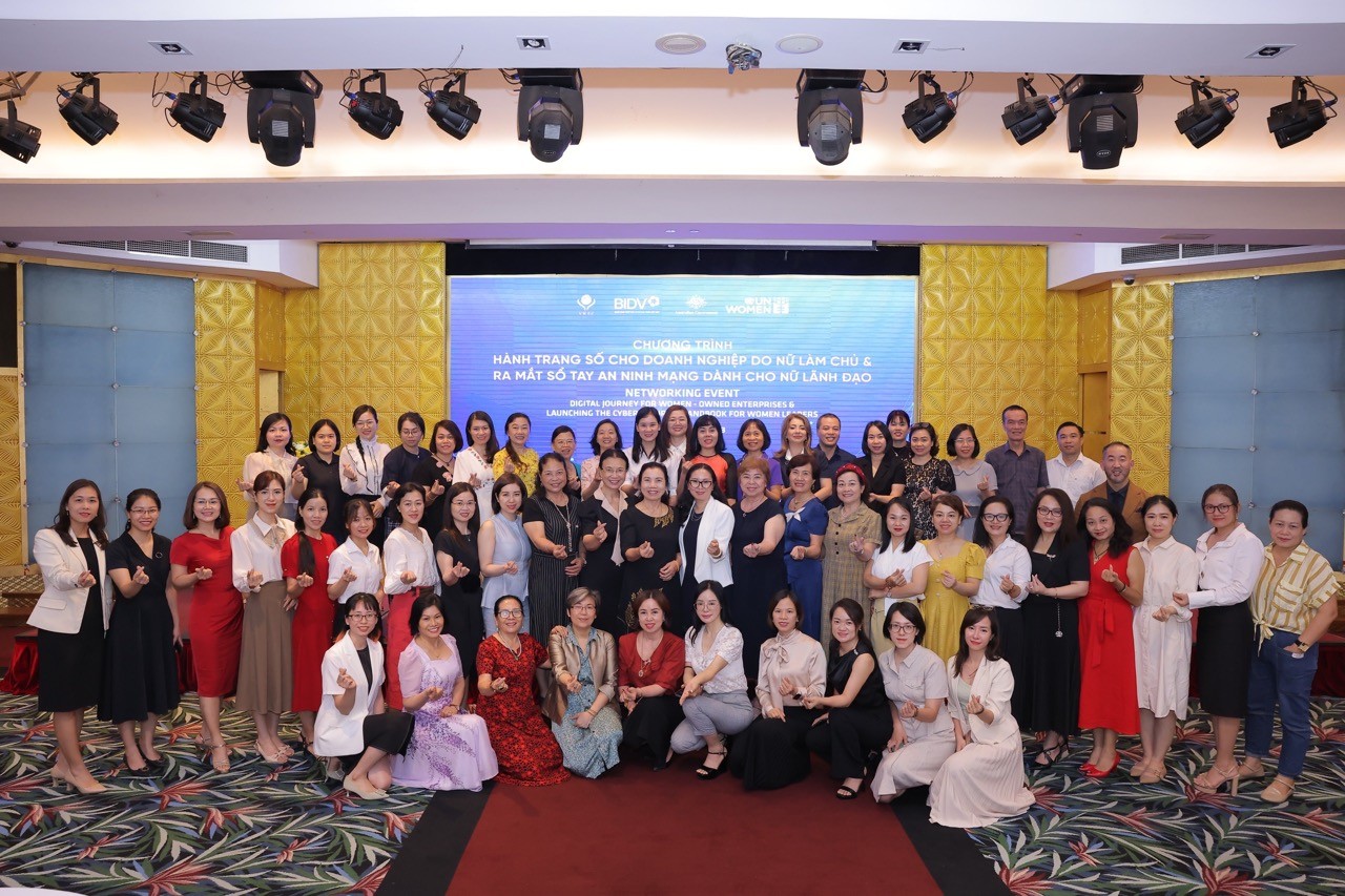 Supporting Vietnamese Women Entrepreneurs in Cyberspace