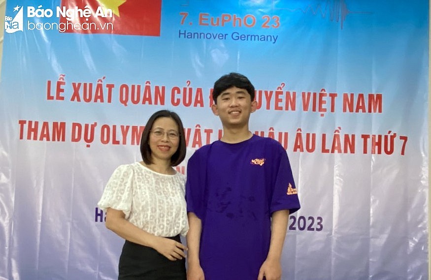 Vietnamese Students Win Medals at European Physics Olympiad