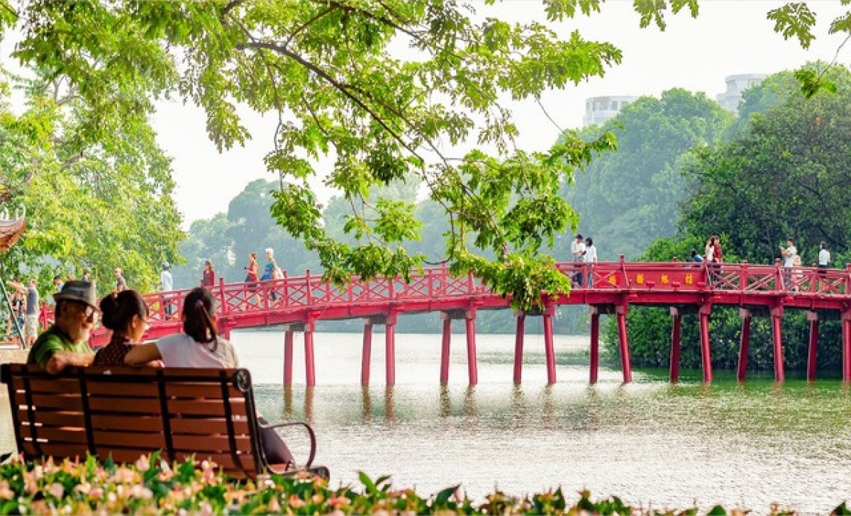 hanoi climbs up in global liveable city rankings