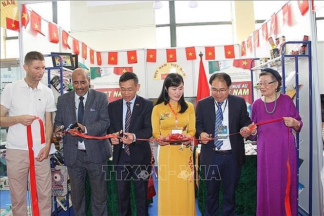 Vietnamese Goods Highly Valued at 2023 Algiers International Fair