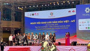 First Vietnam - USA Cultural Festival Held in Hanoi
