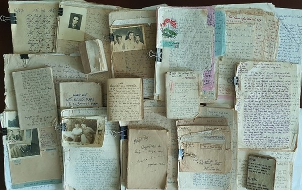 The collection comprises five diaries and 30 letters written during the war. Photo: qdnd.vn