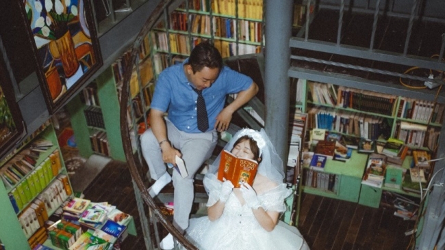 Korean Couple's Stylist Photoshoot in Hanoi