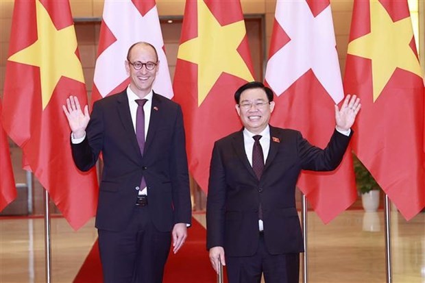 National Assembly Chairman Vuong Dinh Hue and President of the National Council of Switzerland Martin Candinas. Photo: VNA