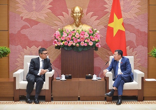 Vietnam, Indonesia Strengthen Cooperation between Parliaments