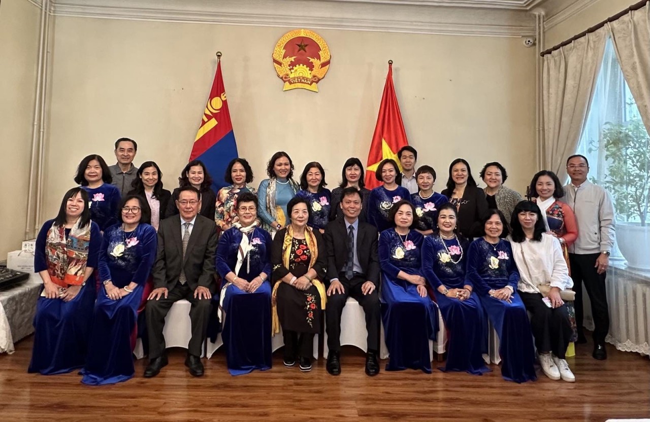 Vietnam, Mongolia Join Hands to Empower Women in Science
