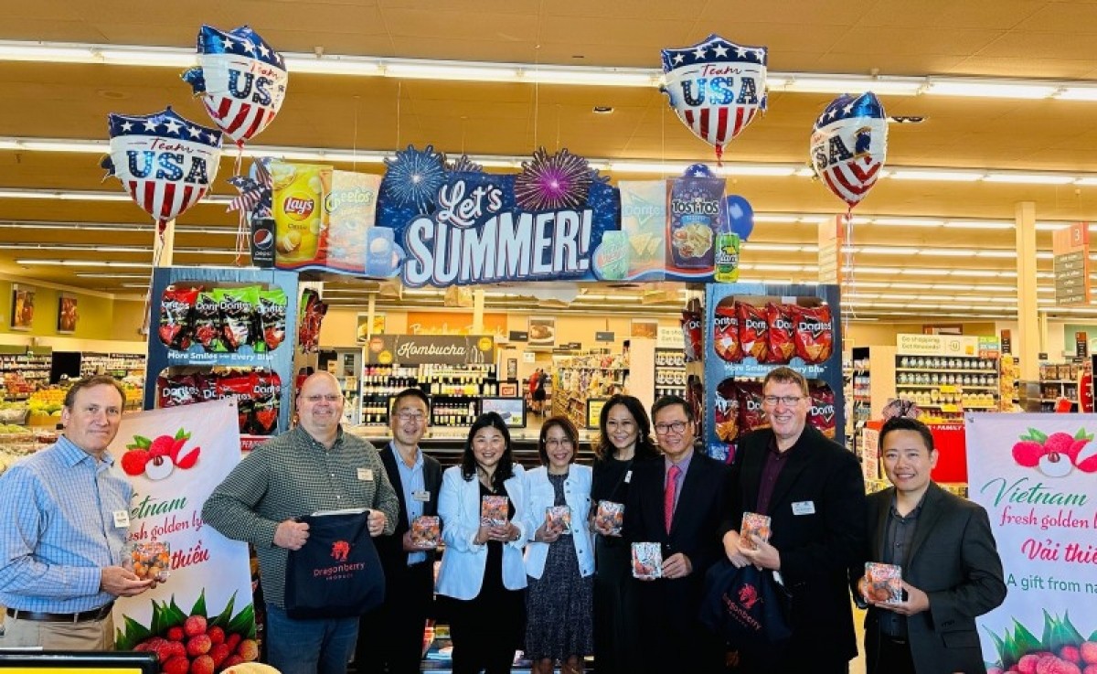 vietnamese fresh golden lychee hits us supermarkets