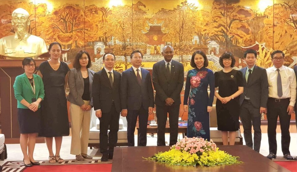 unesco accompanies hanoi in protecting cultural heritage