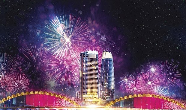Da Nang is the only locality in Vietnam to host a fireworks festival. (Photo: VNA)