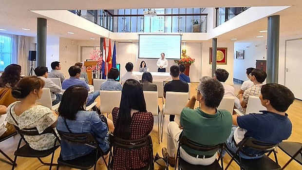 Ambassador Pham Viet Anh spoke at the event. Photo: WVR
