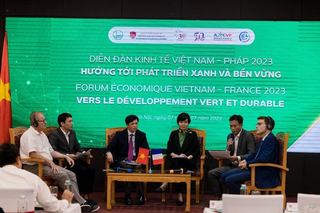 Vietnam Seeks France's Experience in Green Development