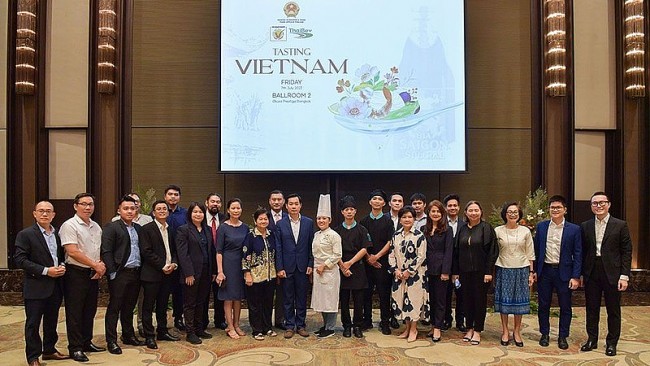 Vietnam Introduces Food, Beverage Products in Thailand