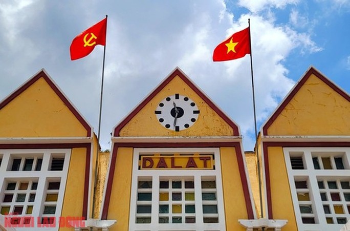 Explore The Most Fascinating Train Station in Vietnam