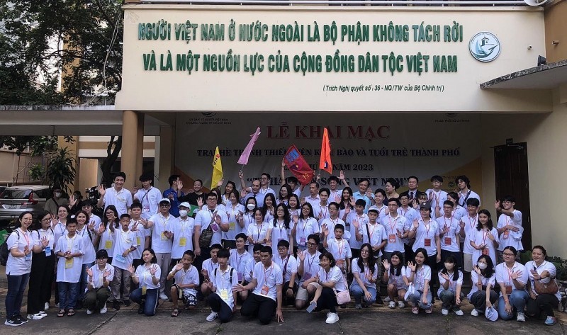 Summer Camp for Overseas Vietnamese Youth Kicks Off in HCMC