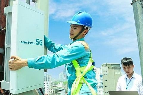 A 5G signal booster was installed by the military telecommunications group Viettel in Ha Noi. Photo: vnreview.vn