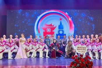 Impressive Russian Art Show Comes to Ha Long City