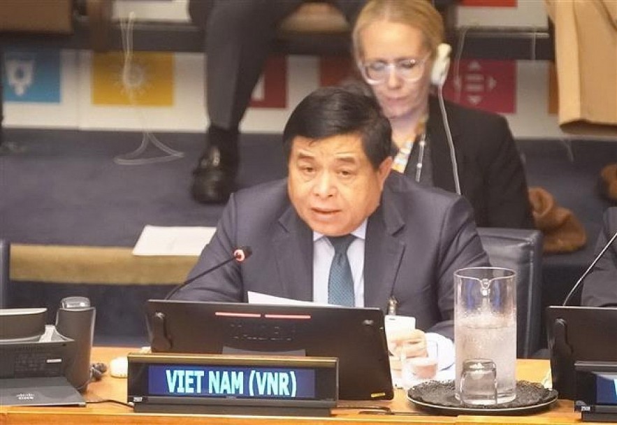 Vietnamese Minister of Planning and Investment Nguyen Chi Dung addresses the UN High-level Political Forum in New York. (Photo: VNA)