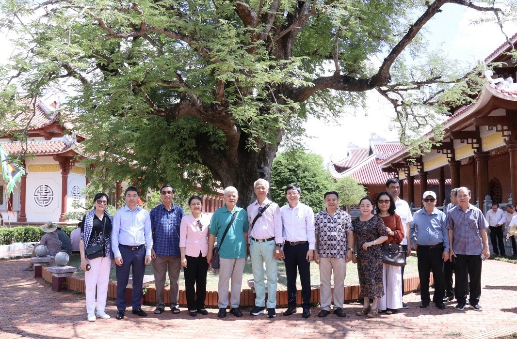 VUFO's Delegates Visit Quang Trung Museum in Binh Dinh Province