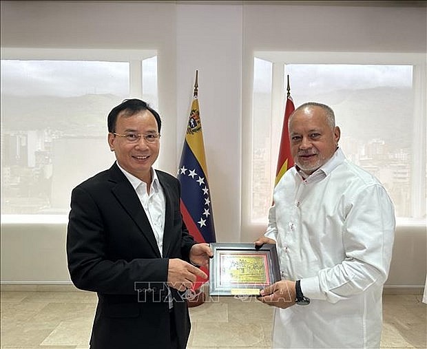 Venezuela Attaches Great Importance to Traditional Relationship With Vietnam
