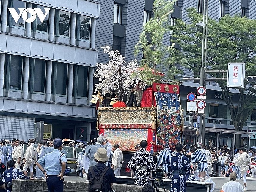Vietnamese Traditional Cultural Values Brought to Japan's Gion Festival Vietnamese Traditional Cultural Values Brought to Japan's Gion Festival