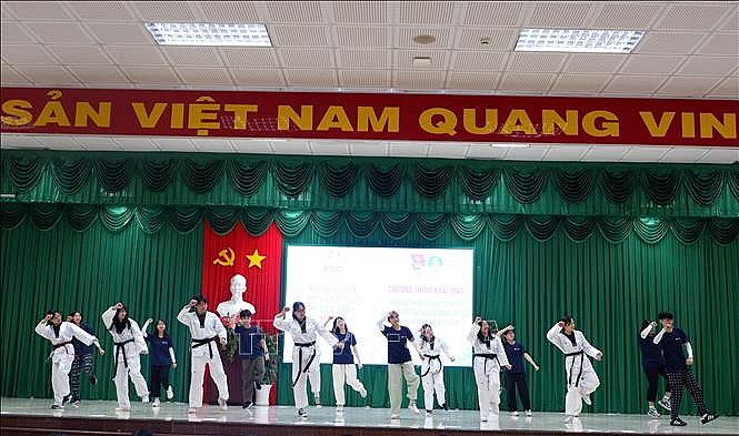 Vietnamese, Korean Youths Engage in Cultural Exchange