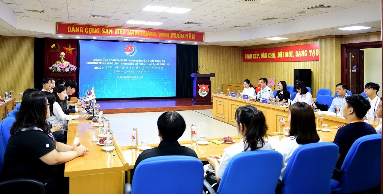 Vietnam-RoK Student exchange Symbolme Underways