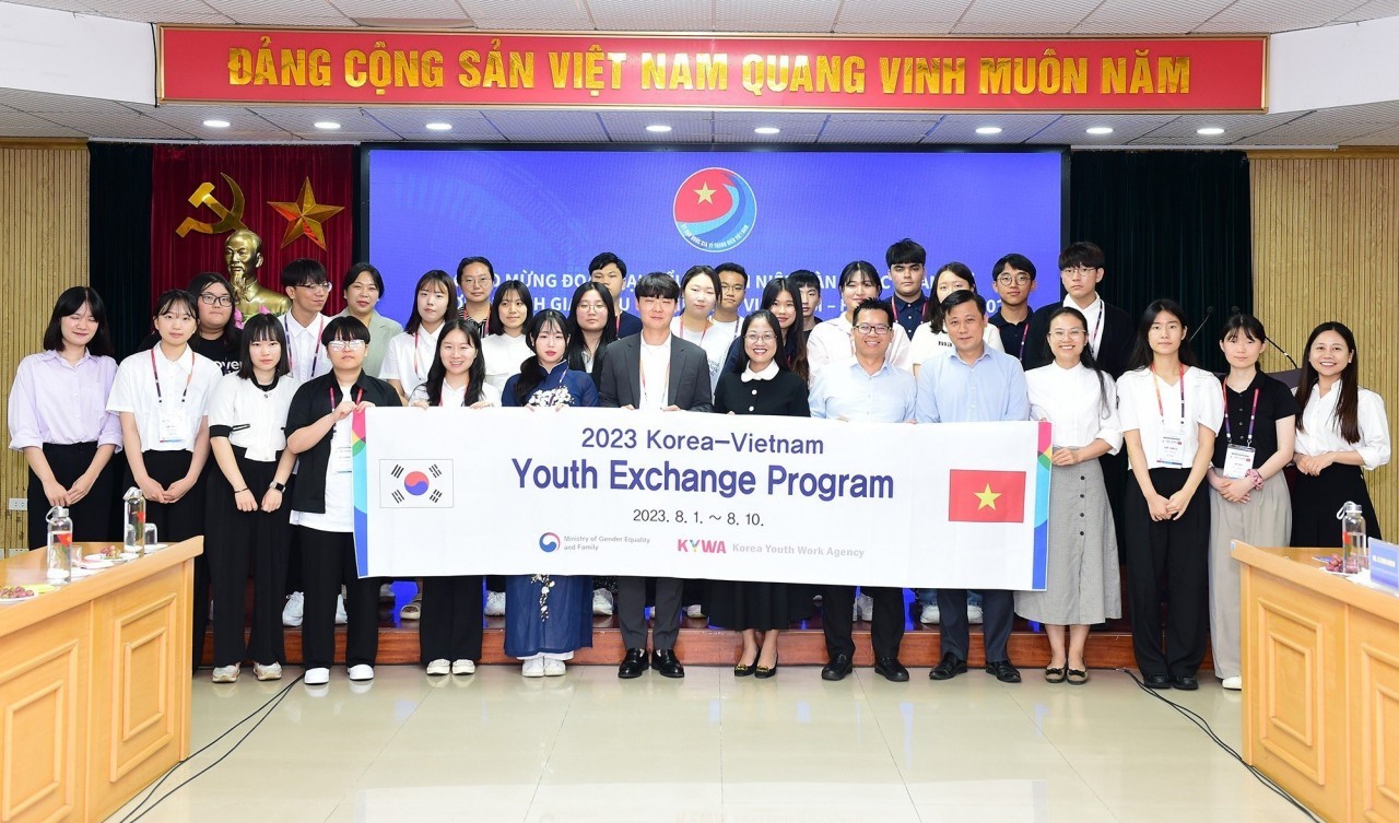 Vietnam-RoK Student exchange Symbolme Underways