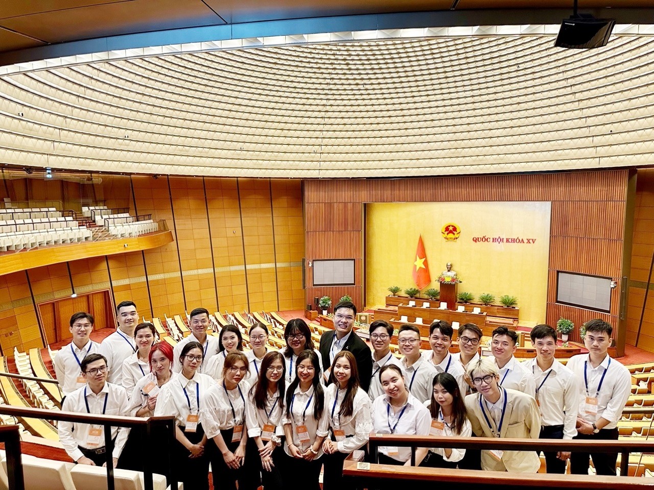 Vietnamese Students in Russia: Emotional Tour to the Vietnam's National Assembly Building