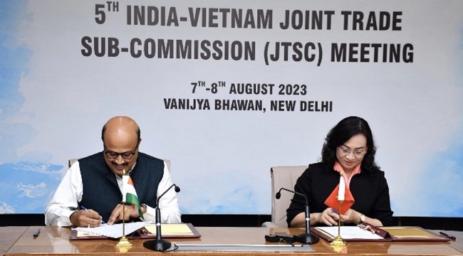 India-Vietnam Joint Trade Sub-Commission Seeks to Connect Major Industries