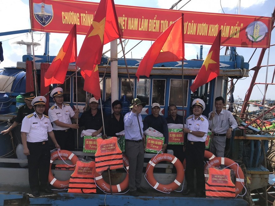 Vietnam's Naval Force – Providing Fishermen with Good Health for the High Seas