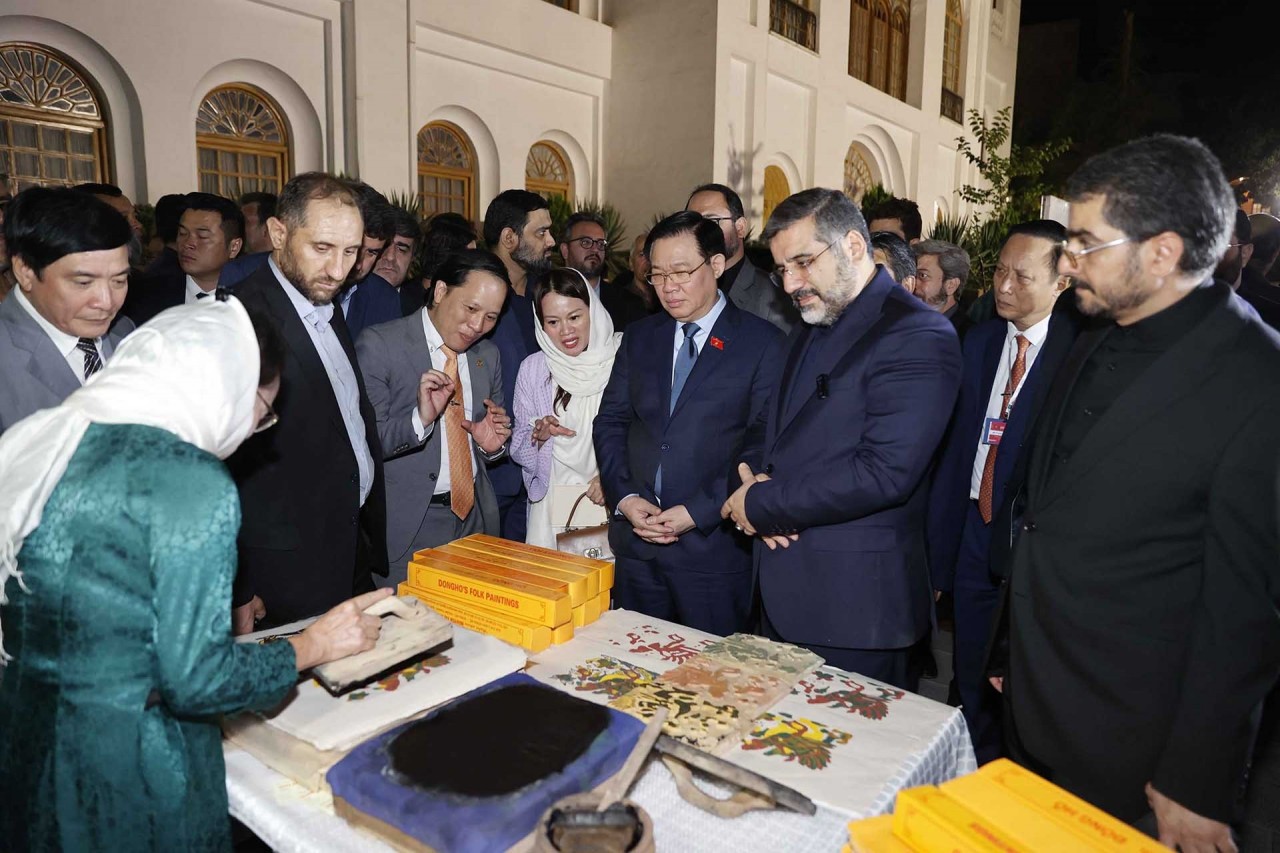 national assembly chairman kicks off vietnam culture week in iran