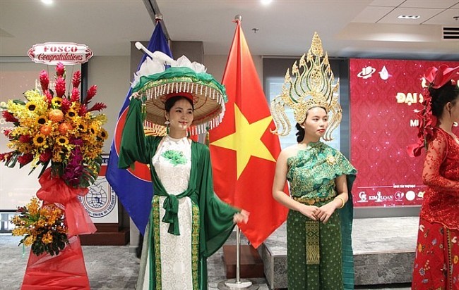 Miss & Mister ASEAN Culture: Connecting International Students with Homeland Fashion
