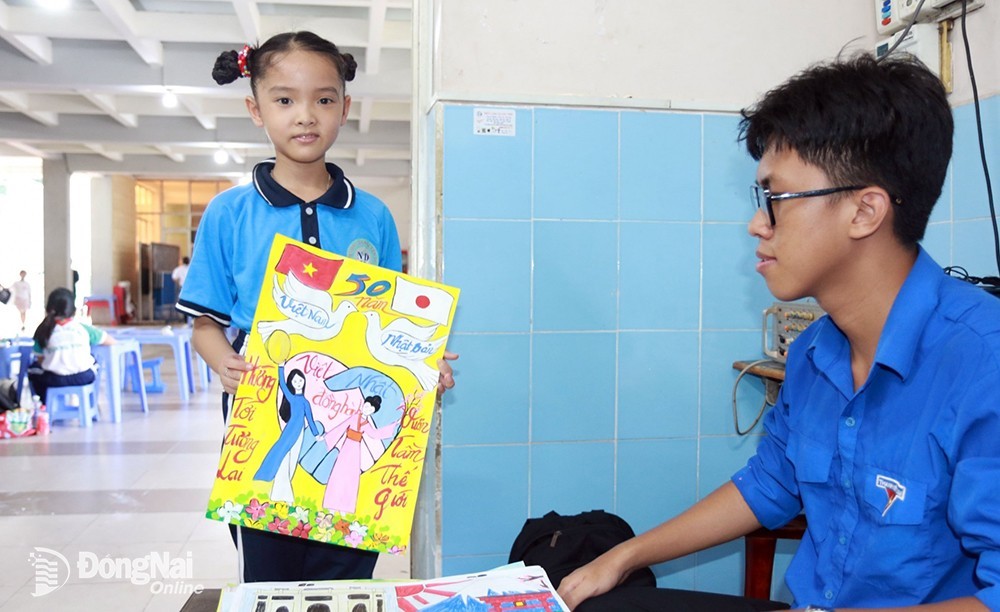 student drawing contest promotes vietnam japan relations