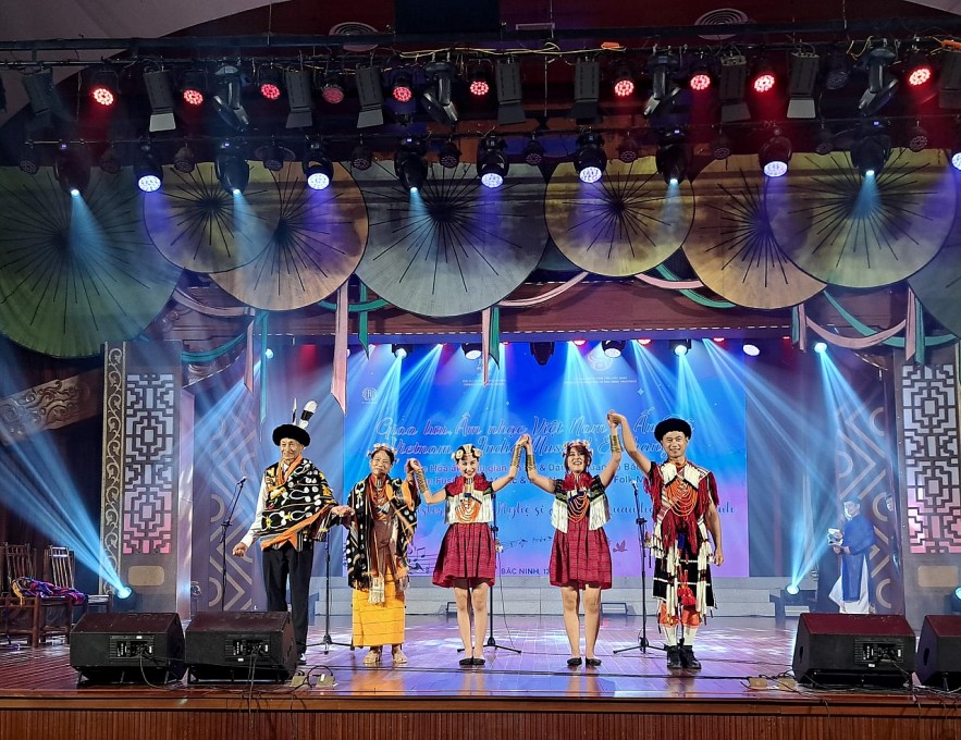 Indian Folk Fusion Artists Perform in Hanoi