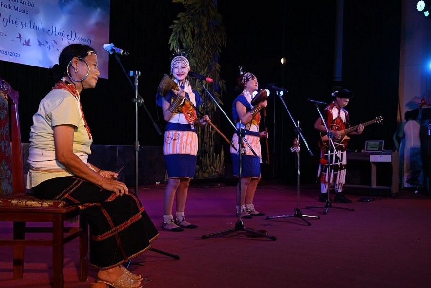 Indian Folk Fusion Artists Perform in Hanoi