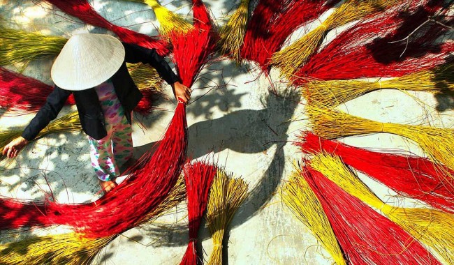 Explore The 200-Year-Old Sedge Mat Weaving Village In Binh Dinh